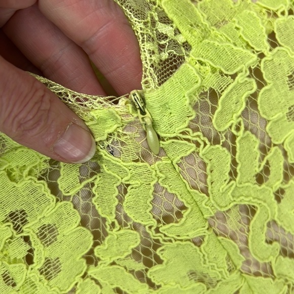 NWT Missguided Lime Lace Midi Dress - Picture 6 of 10